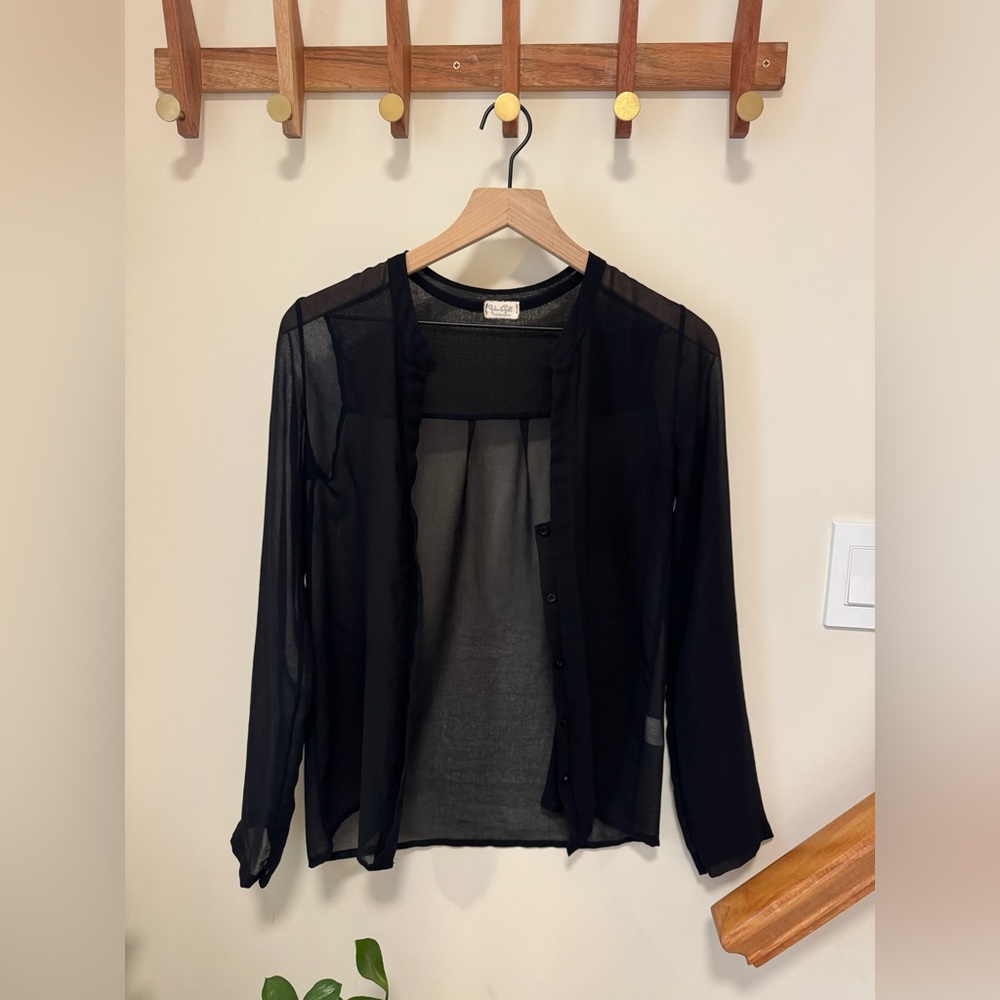 Brandy Melville ‘John Galt’ Semi Sheer Long sleeve shirt - one size